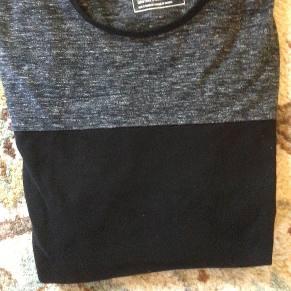 Mens Express Colorblock Short Sleeve Tee in black/gray size large - Picture 3 of 8